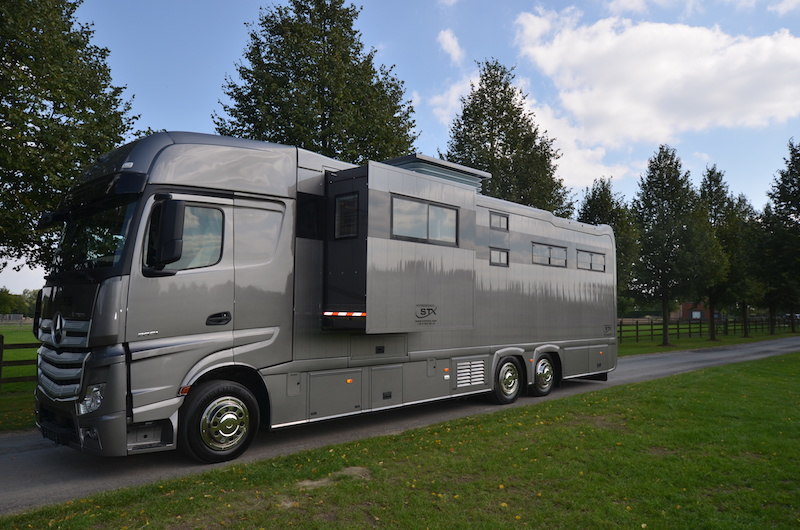 camion chevaux stx