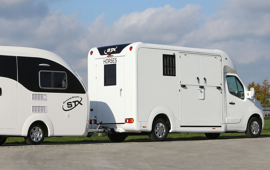 stx2horsesaccueil SRM Vans Raynaud